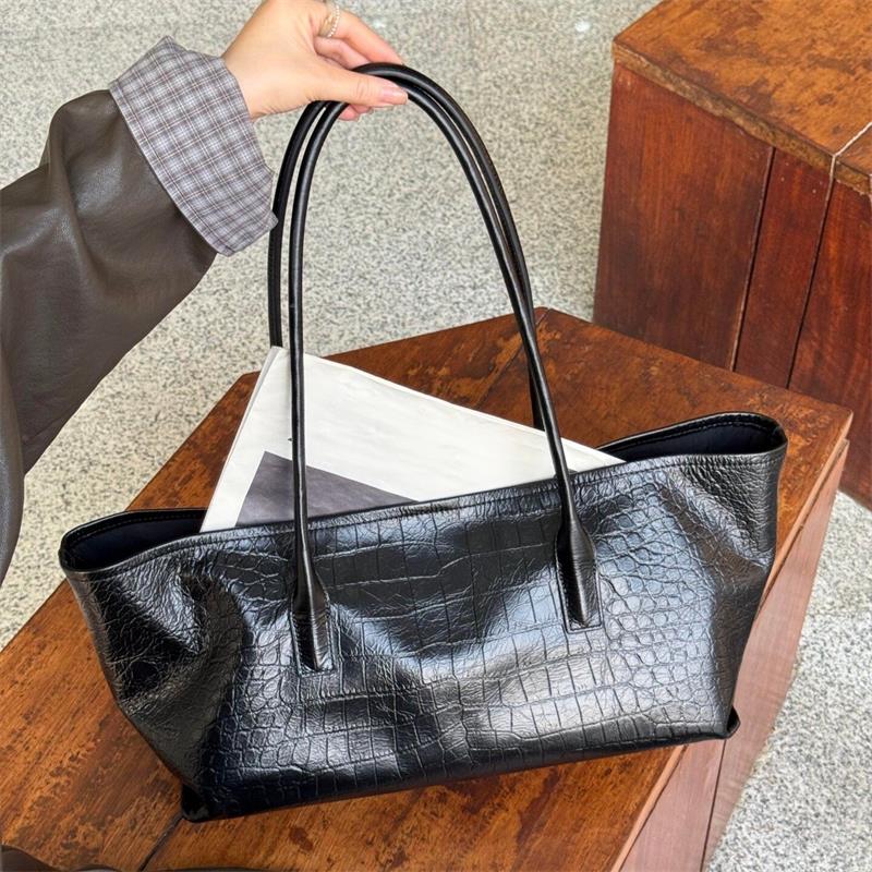 Brand PU Soft Leather Women's  - đánh giá và giá Women Bags Branded
